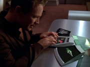 extant_StarTrek_VOY_4x09-YearOfHellPart2_03294.jpg