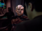 extant_StarTrek_VOY_4x09-YearOfHellPart2_03362.jpg