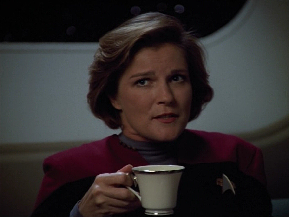 extant_StarTrek_VOY_4x10-RandomThoughts_03788.jpg
