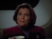 extant_StarTrek_VOY_4x10-RandomThoughts_03784.jpg