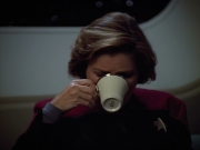 extant_StarTrek_VOY_4x10-RandomThoughts_03792.jpg