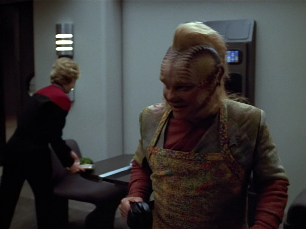 extant_StarTrek_VOY_4x12-MortalCoil_00006.jpg