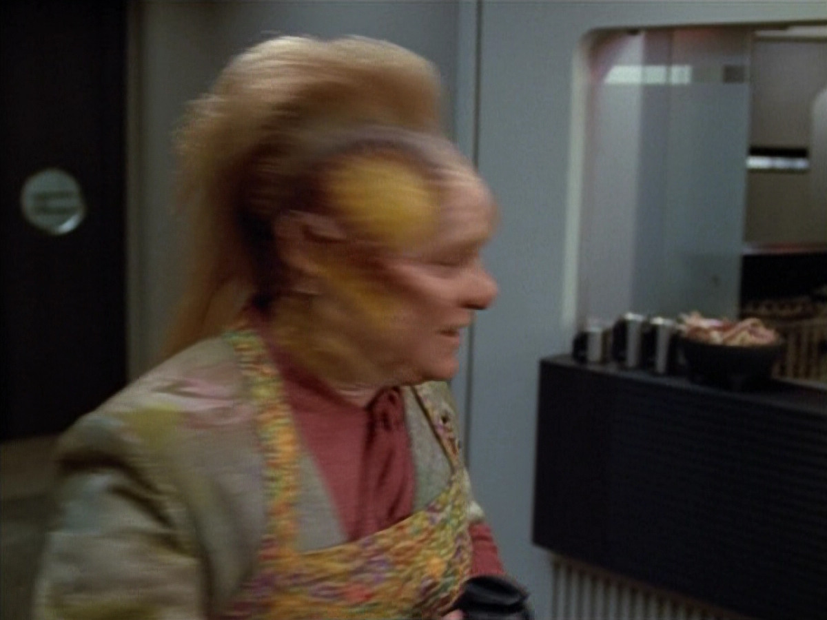 extant_StarTrek_VOY_4x12-MortalCoil_00066.jpg