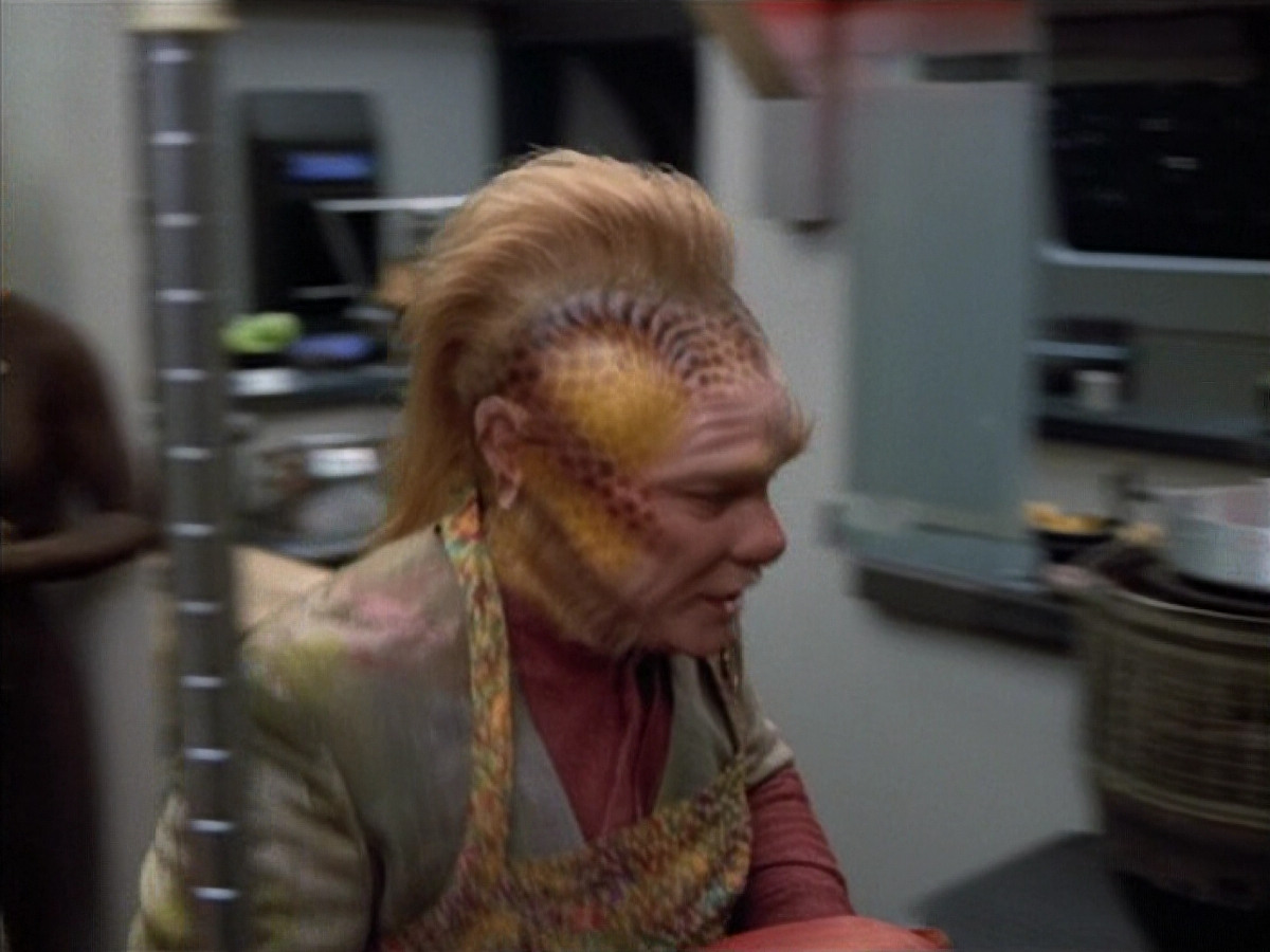 extant_StarTrek_VOY_4x12-MortalCoil_00103.jpg