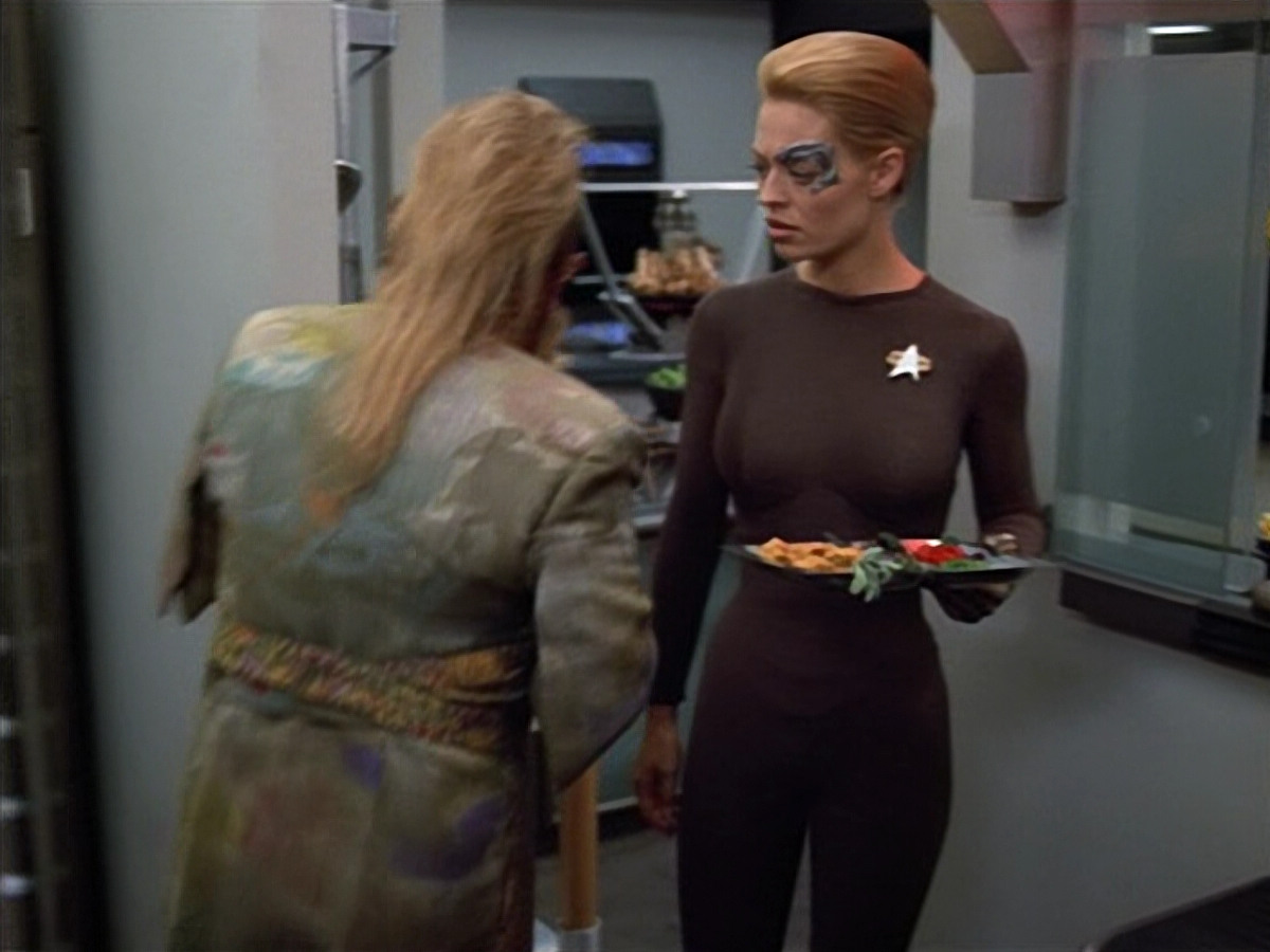 extant_StarTrek_VOY_4x12-MortalCoil_00111.jpg
