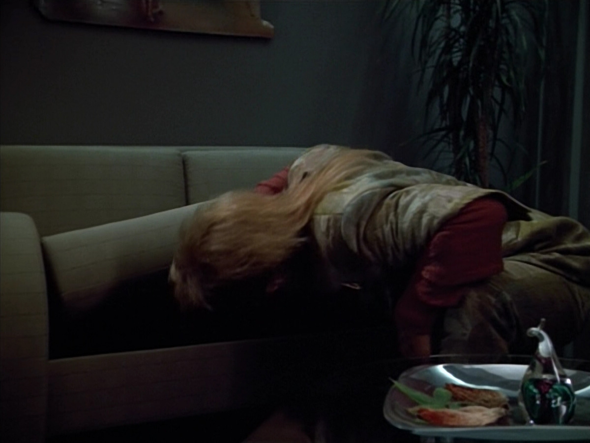 extant_StarTrek_VOY_4x12-MortalCoil_00171.jpg