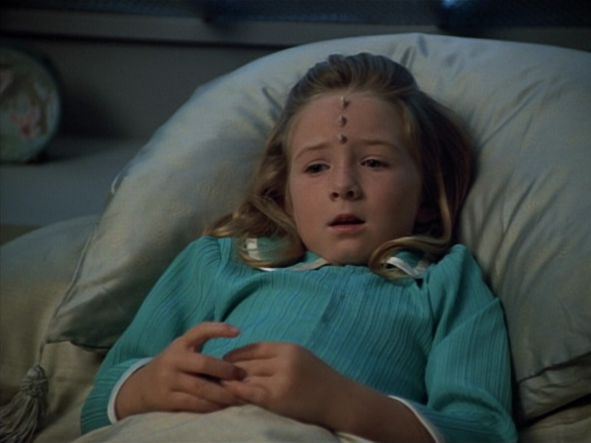 extant_StarTrek_VOY_4x12-MortalCoil_00247.jpg