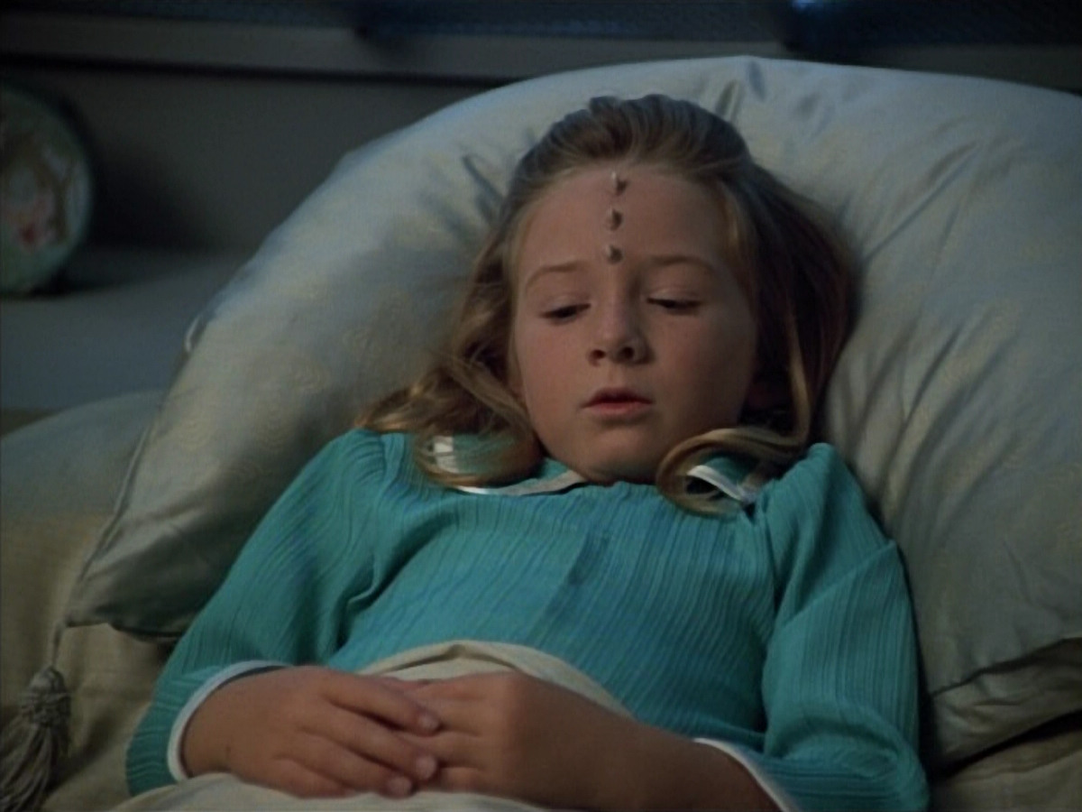 extant_StarTrek_VOY_4x12-MortalCoil_00279.jpg