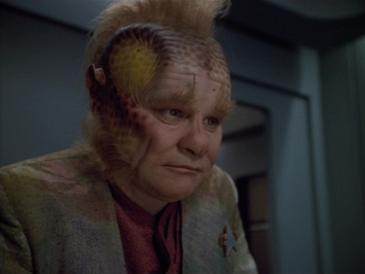 extant_StarTrek_VOY_4x12-MortalCoil_00281.jpg
