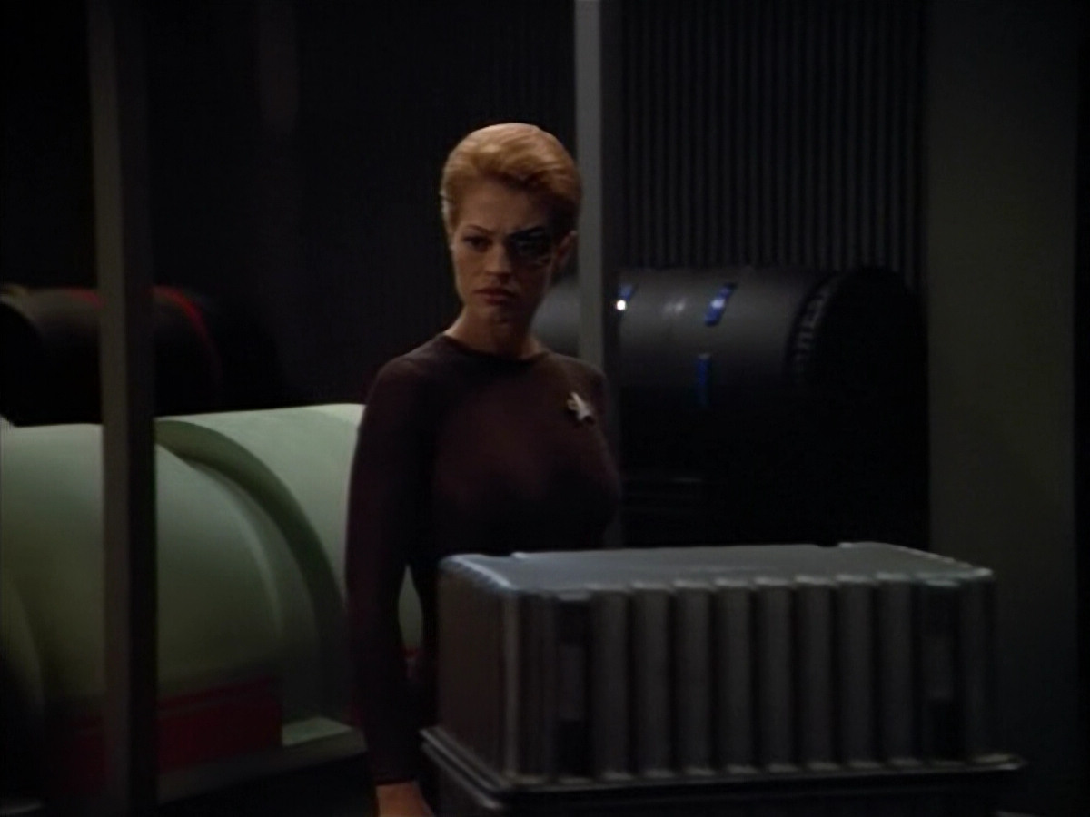 extant_StarTrek_VOY_4x12-MortalCoil_00360.jpg