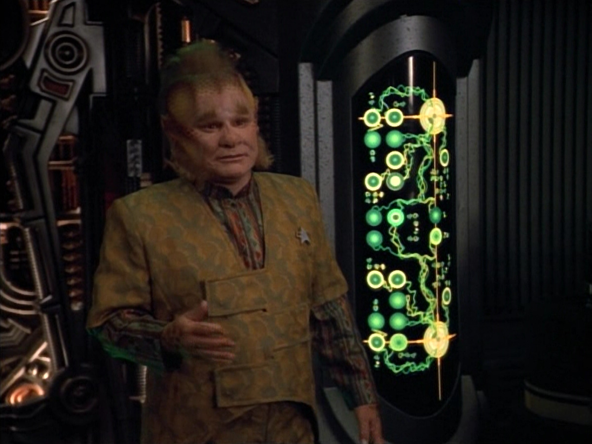 extant_StarTrek_VOY_4x12-MortalCoil_00373.jpg