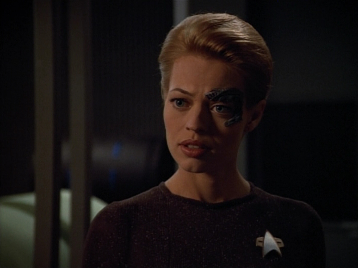 extant_StarTrek_VOY_4x12-MortalCoil_00378.jpg