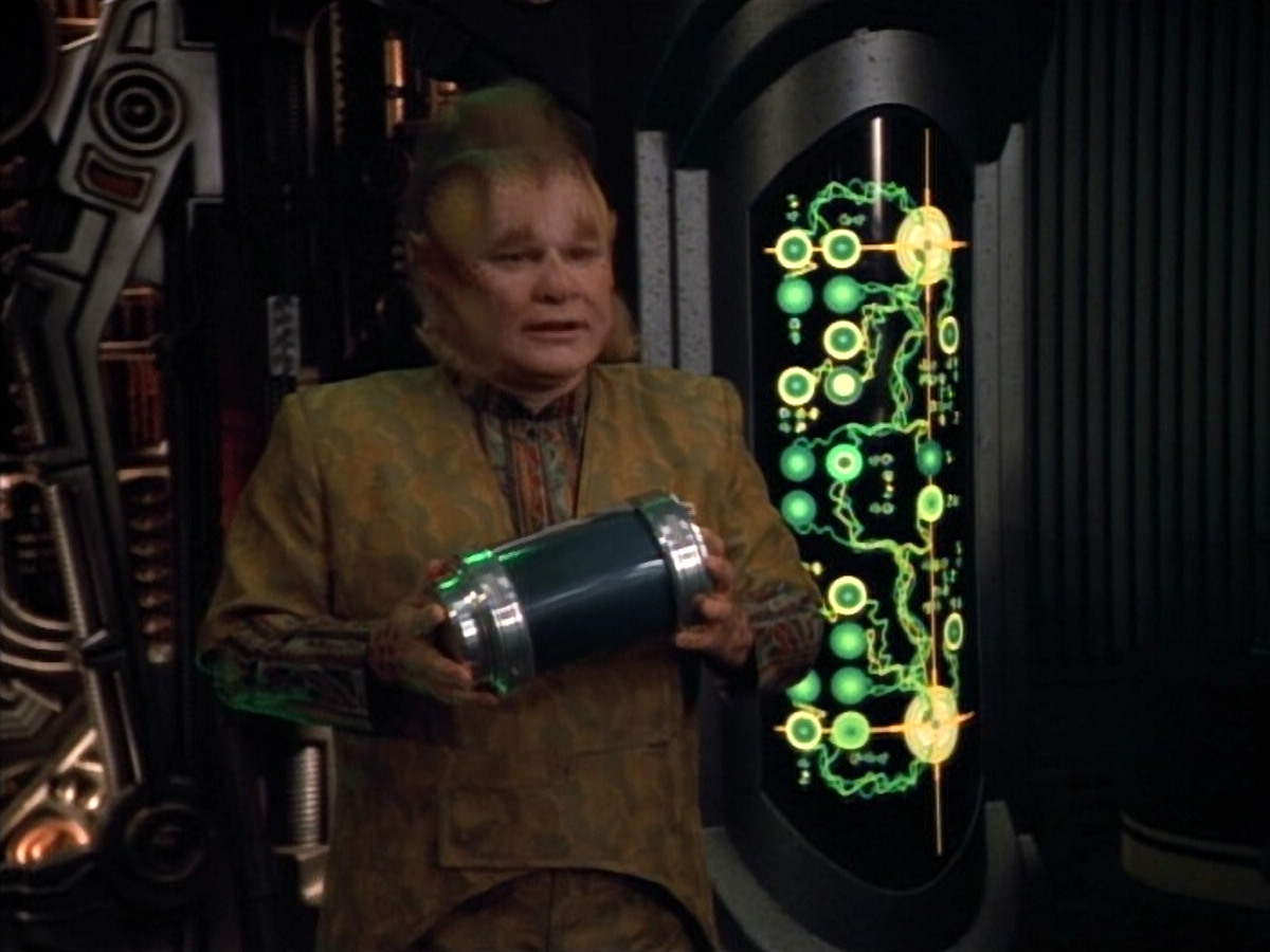 extant_StarTrek_VOY_4x12-MortalCoil_00393.jpg