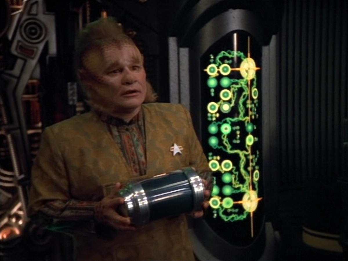 extant_StarTrek_VOY_4x12-MortalCoil_00404.jpg