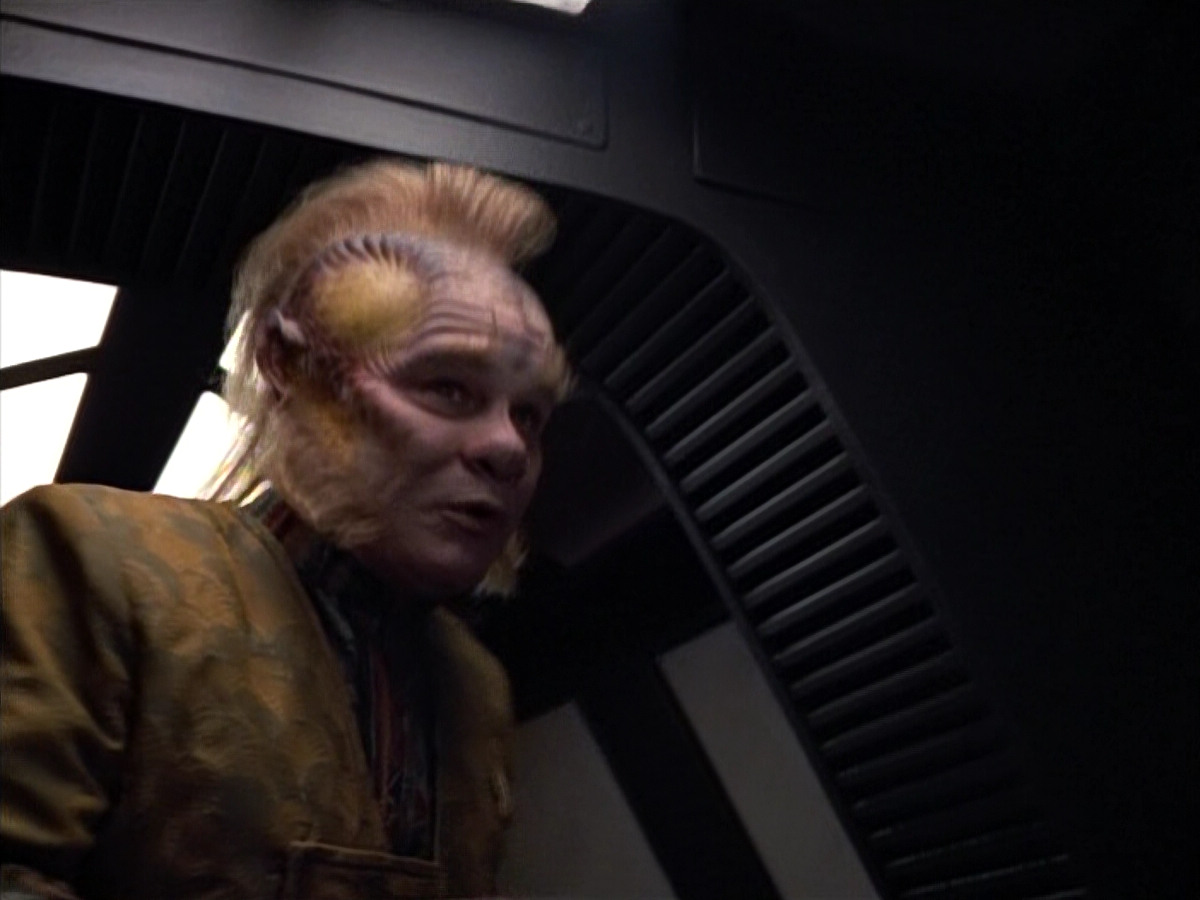 extant_StarTrek_VOY_4x12-MortalCoil_00500.jpg