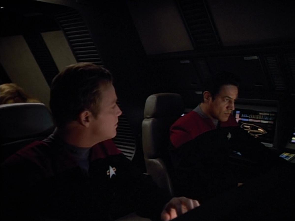 extant_StarTrek_VOY_4x12-MortalCoil_00519.jpg
