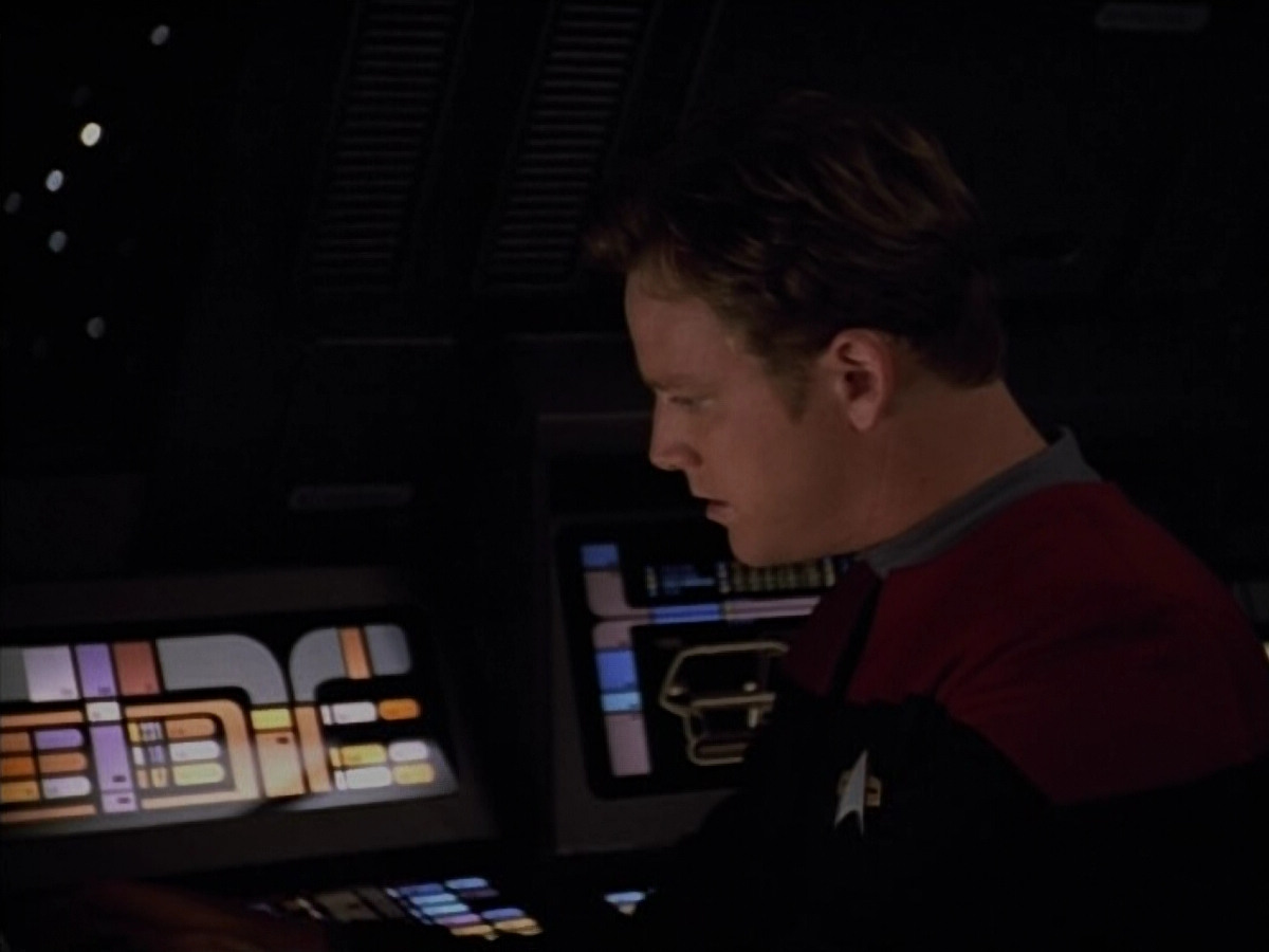 extant_StarTrek_VOY_4x12-MortalCoil_00521.jpg