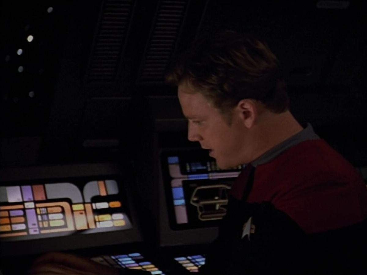 extant_StarTrek_VOY_4x12-MortalCoil_00524.jpg