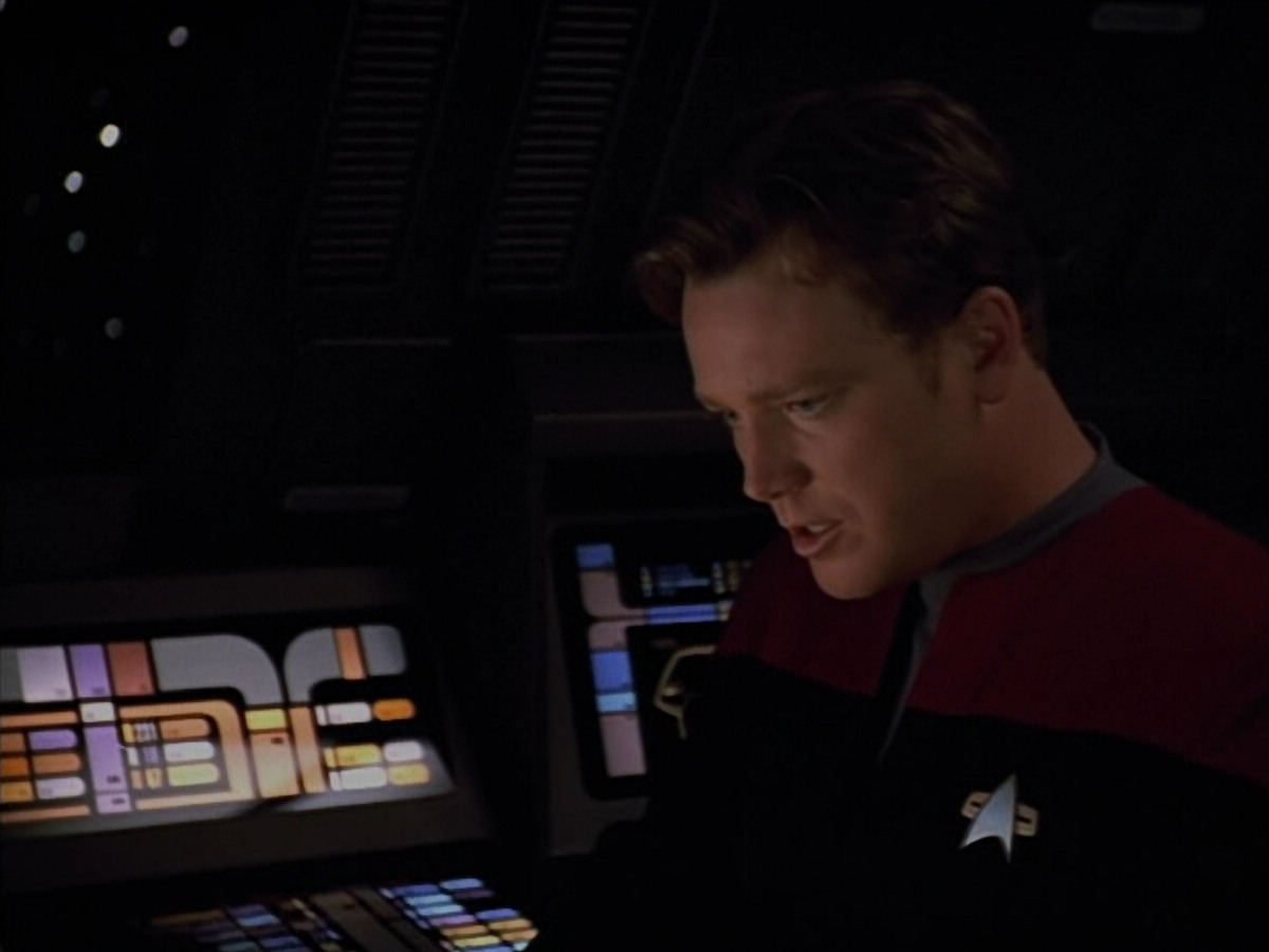extant_StarTrek_VOY_4x12-MortalCoil_00526.jpg