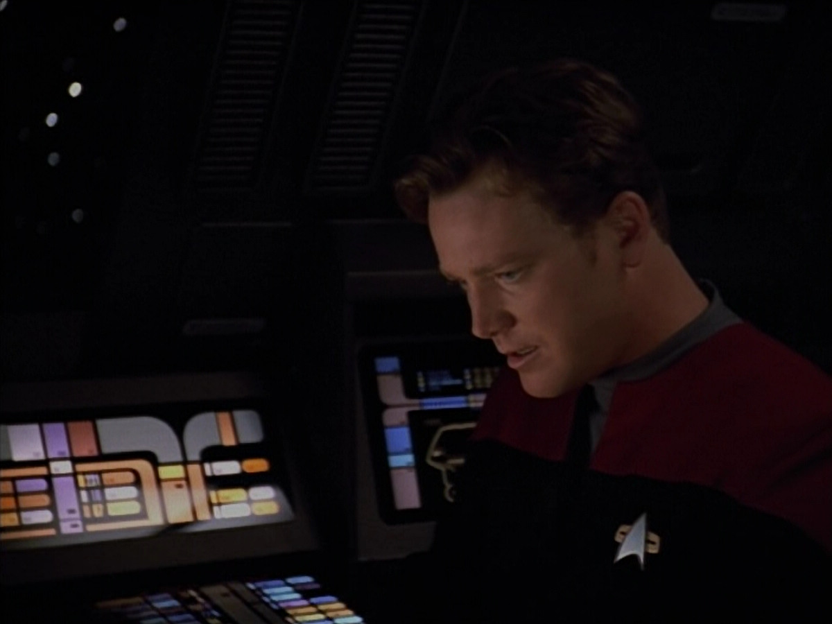 extant_StarTrek_VOY_4x12-MortalCoil_00528.jpg