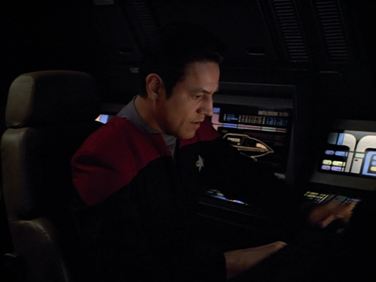 extant_StarTrek_VOY_4x12-MortalCoil_00554.jpg