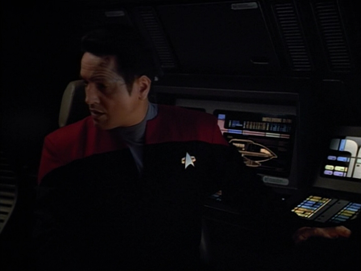 extant_StarTrek_VOY_4x12-MortalCoil_00566.jpg