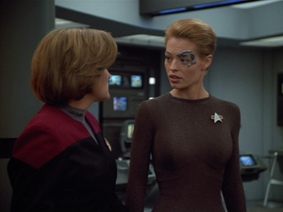 extant_StarTrek_VOY_4x12-MortalCoil_00911.jpg