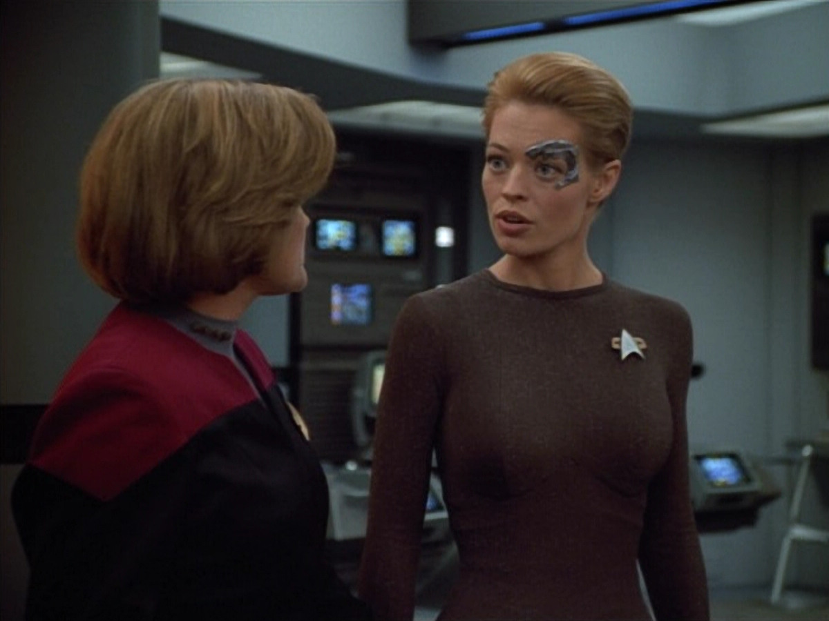 extant_StarTrek_VOY_4x12-MortalCoil_00914.jpg