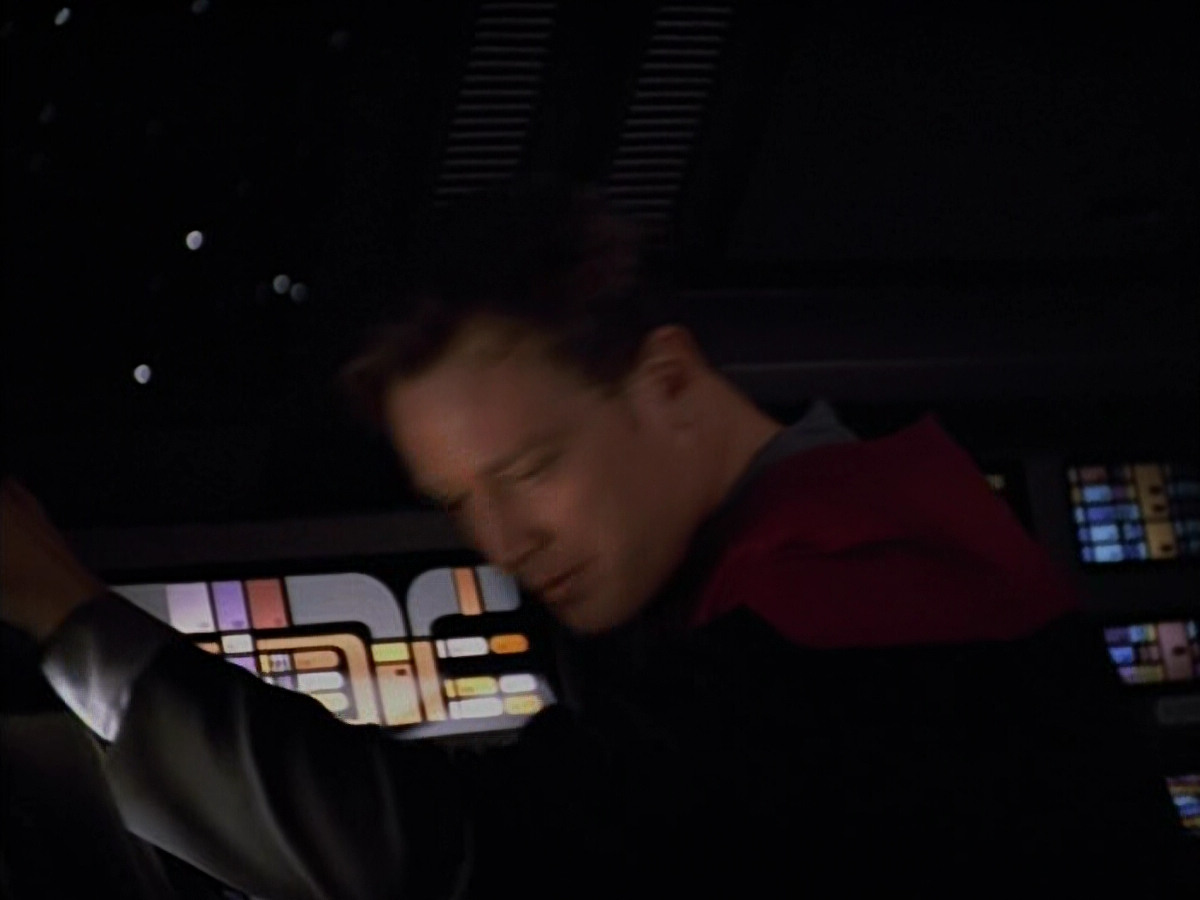 extant_StarTrek_VOY_4x12-MortalCoil_01599.jpg