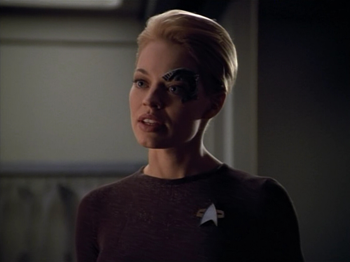 extant_StarTrek_VOY_4x12-MortalCoil_02424.jpg