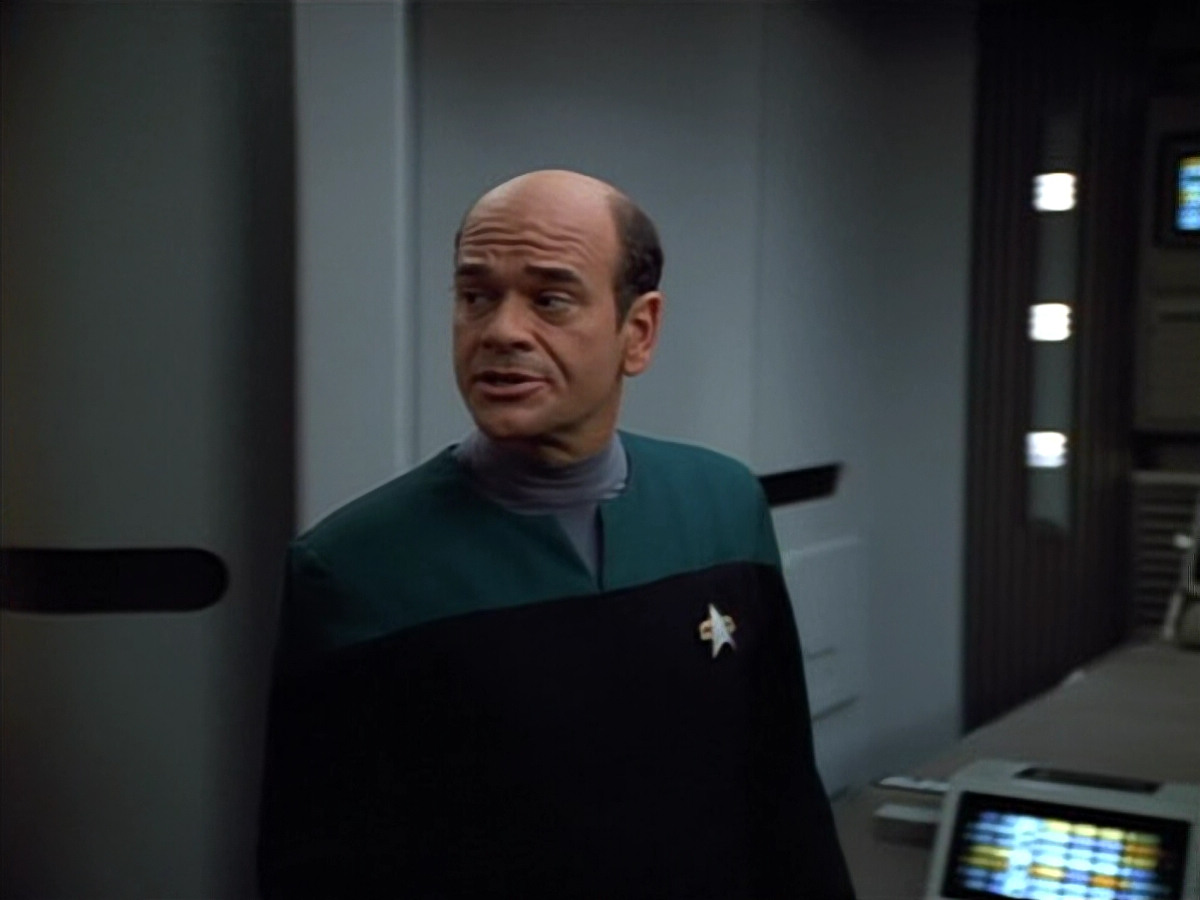 extant_StarTrek_VOY_4x12-MortalCoil_02524.jpg