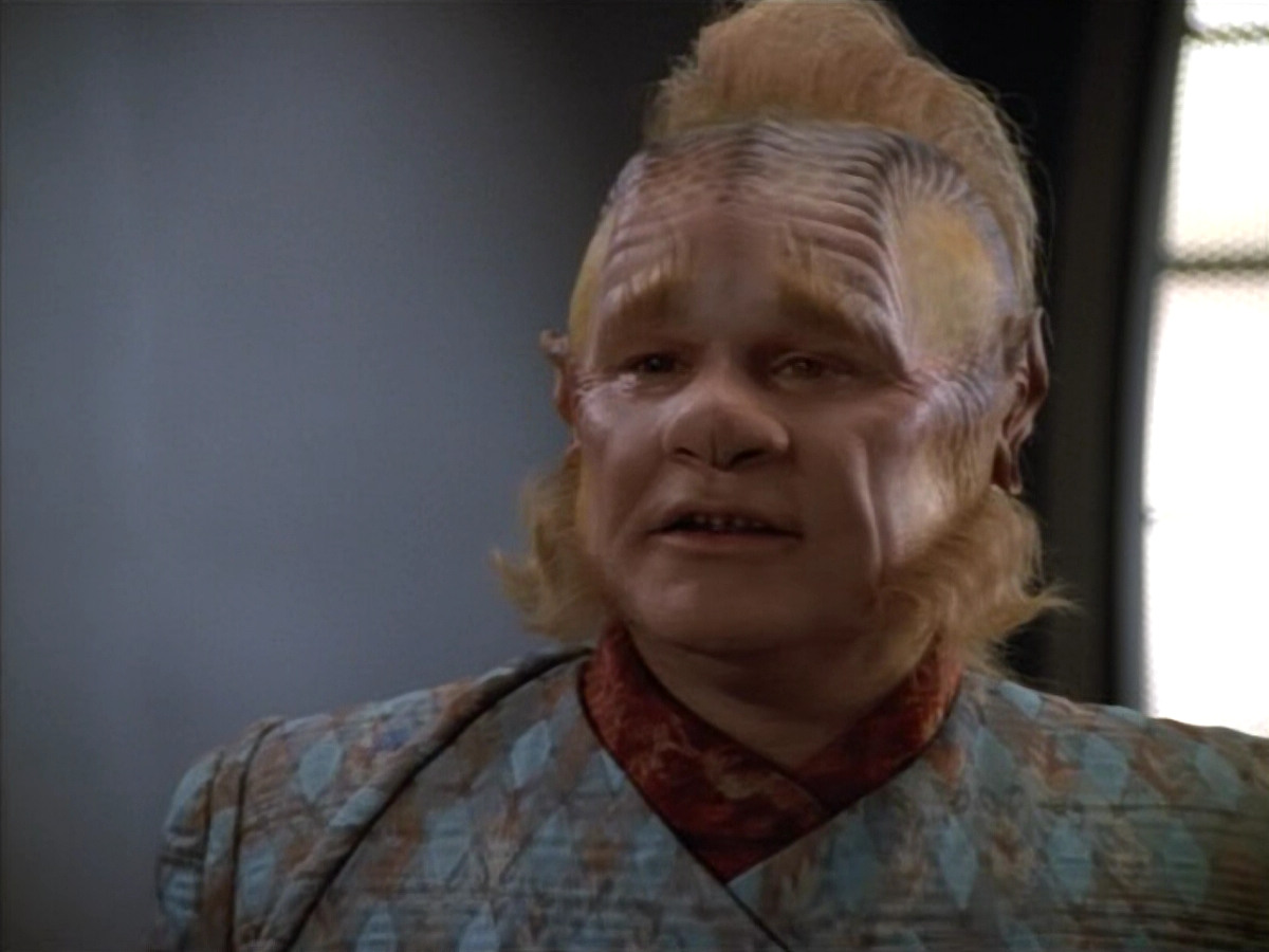extant_StarTrek_VOY_4x12-MortalCoil_03183.jpg