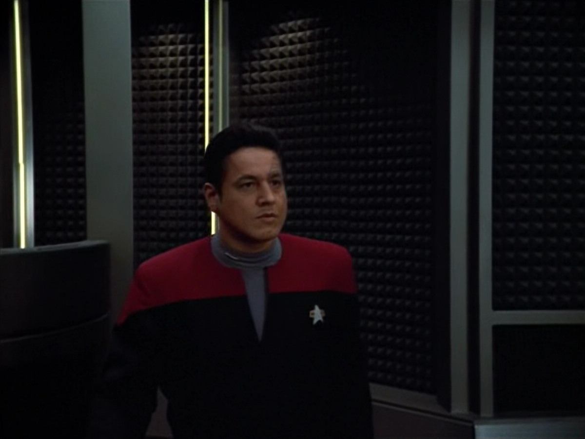 extant_StarTrek_VOY_4x12-MortalCoil_03467.jpg