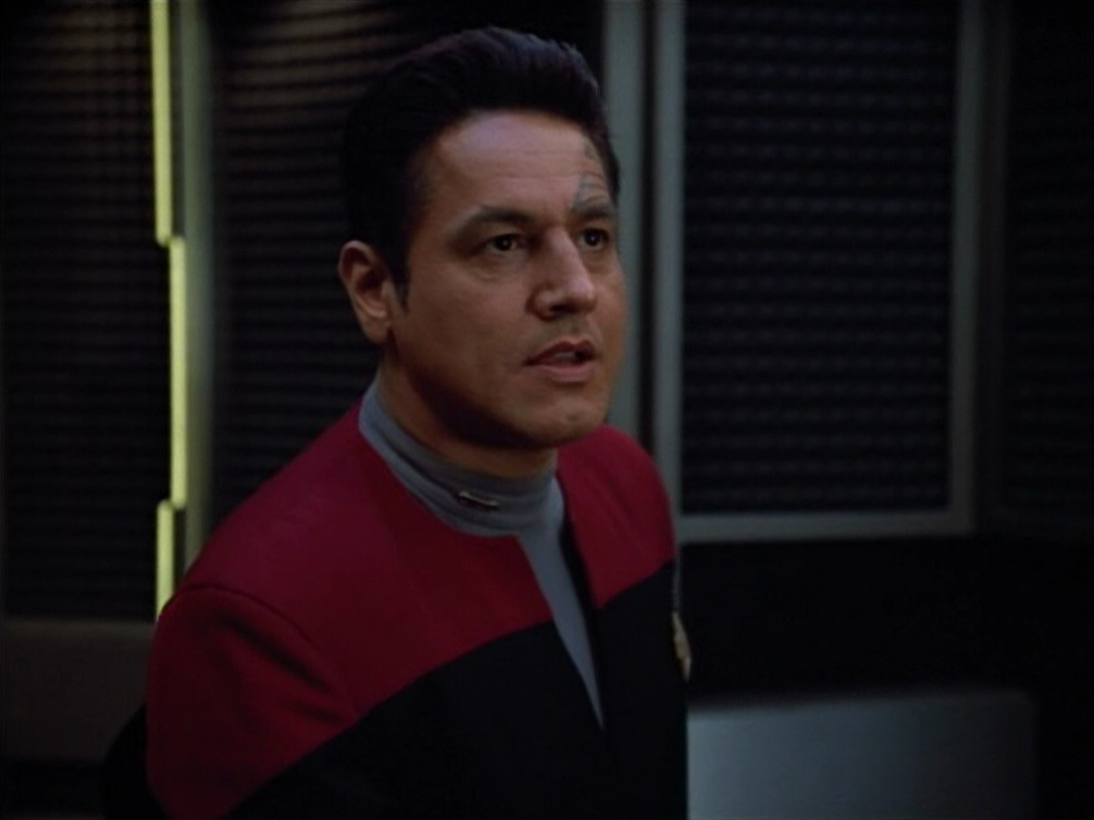 extant_StarTrek_VOY_4x12-MortalCoil_03480.jpg