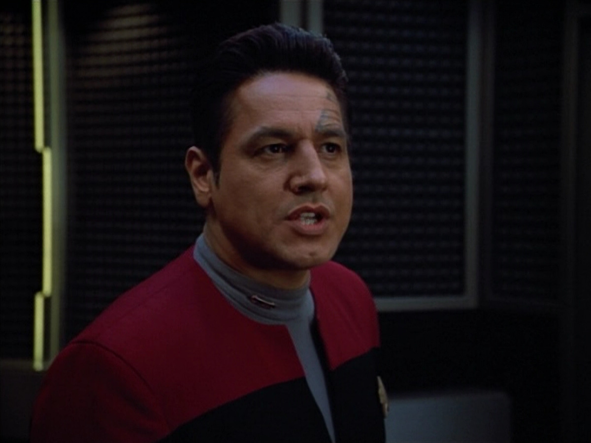 extant_StarTrek_VOY_4x12-MortalCoil_03498.jpg