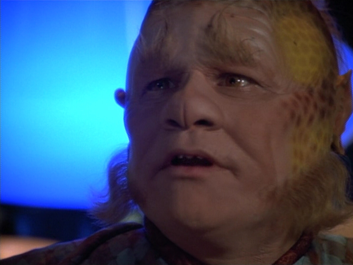 extant_StarTrek_VOY_4x12-MortalCoil_03517.jpg
