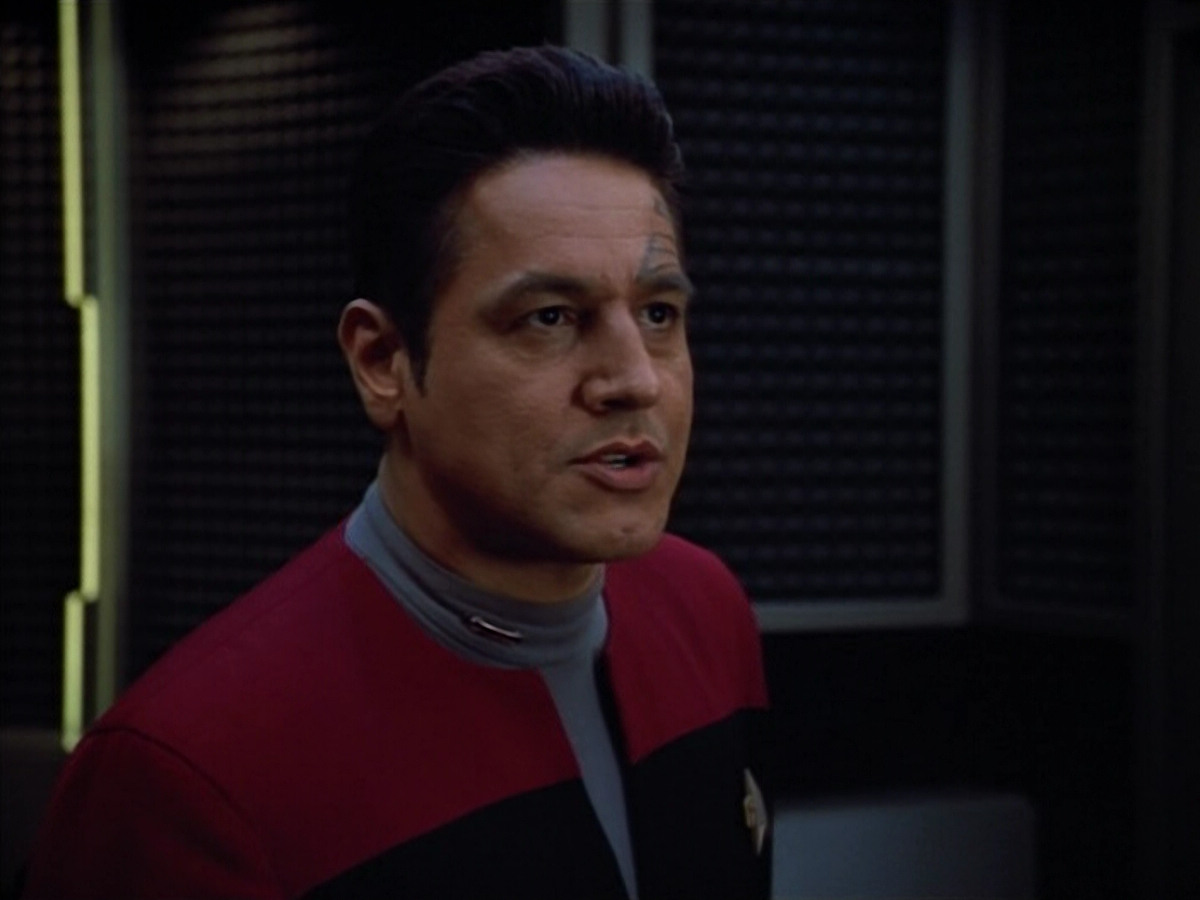 extant_StarTrek_VOY_4x12-MortalCoil_03522.jpg