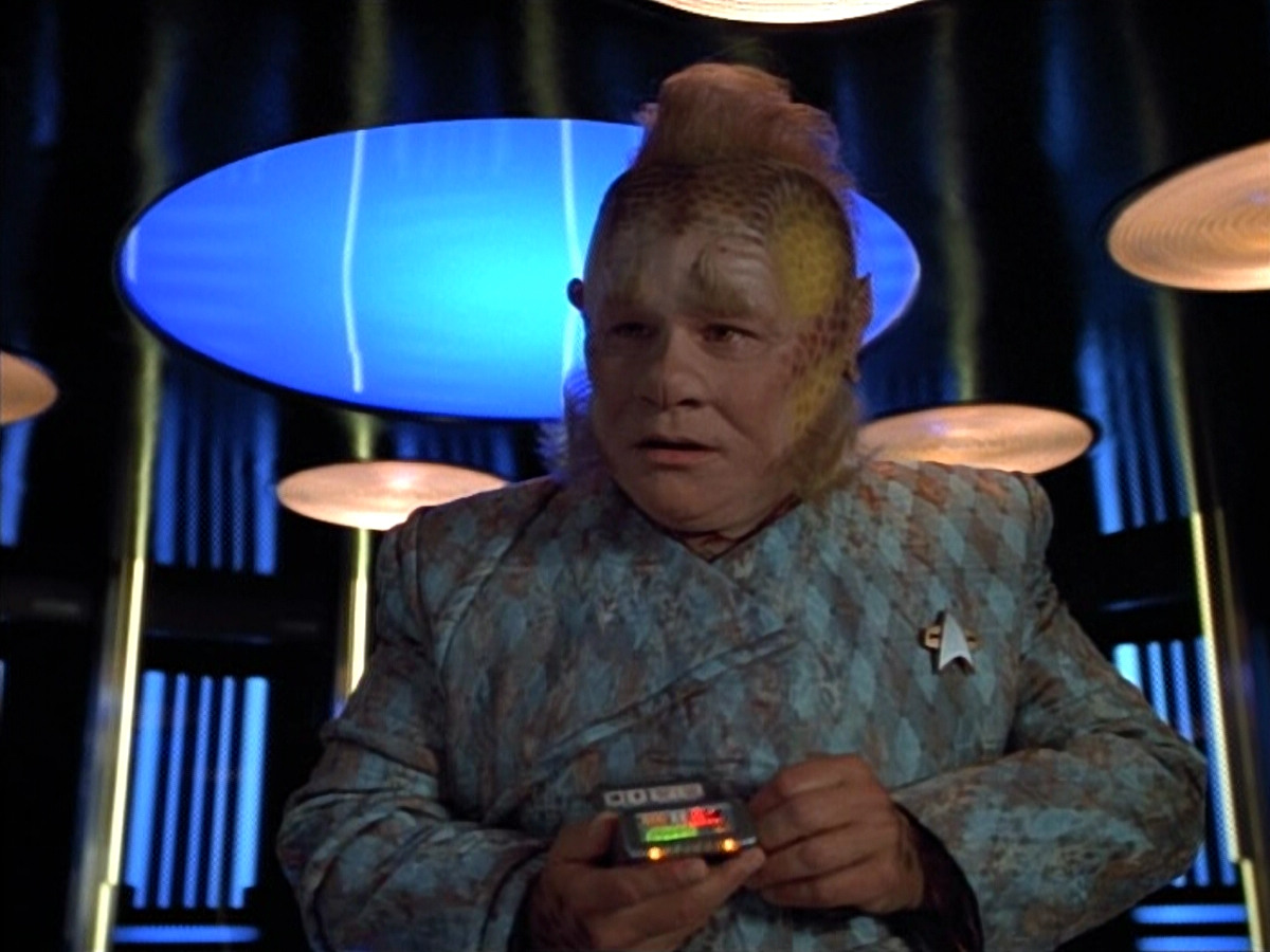 extant_StarTrek_VOY_4x12-MortalCoil_03558.jpg