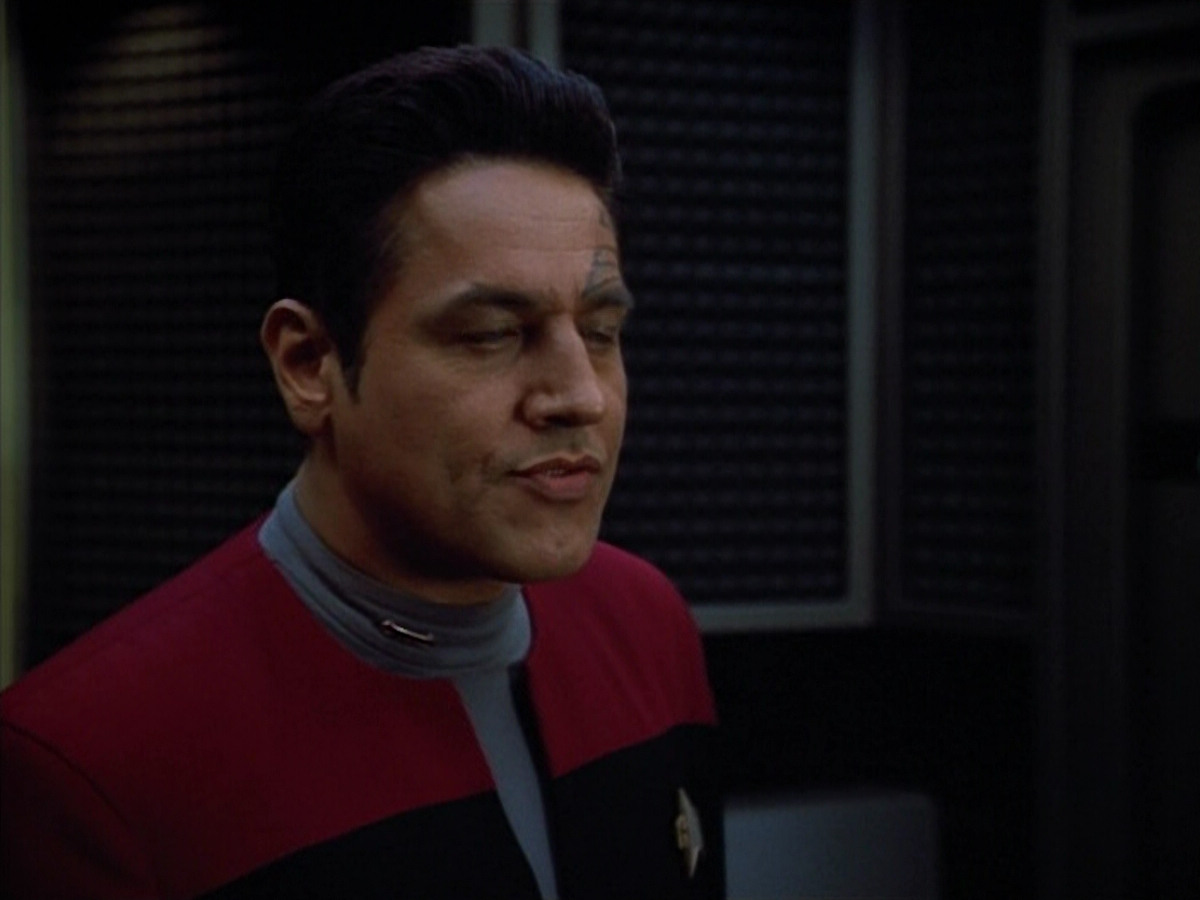 extant_StarTrek_VOY_4x12-MortalCoil_03577.jpg
