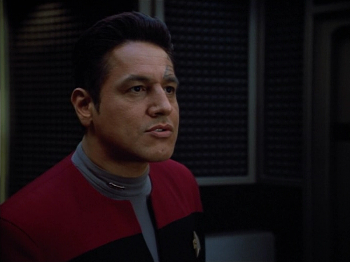 extant_StarTrek_VOY_4x12-MortalCoil_03581.jpg