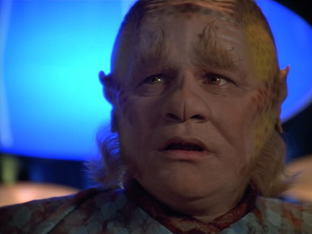 extant_StarTrek_VOY_4x12-MortalCoil_03586.jpg