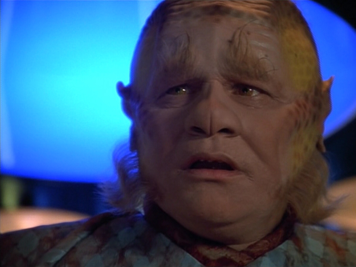 extant_StarTrek_VOY_4x12-MortalCoil_03587.jpg