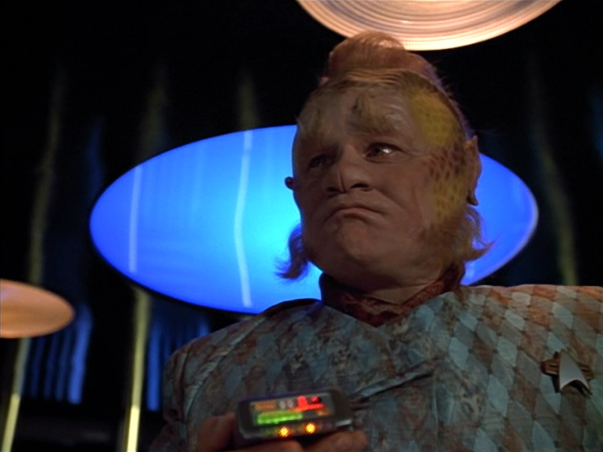 extant_StarTrek_VOY_4x12-MortalCoil_03602.jpg