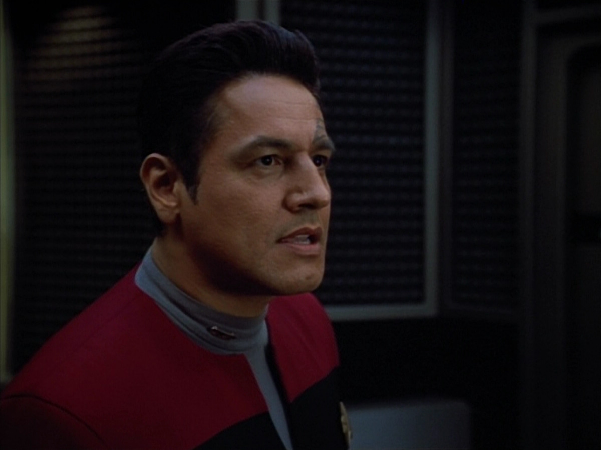 extant_StarTrek_VOY_4x12-MortalCoil_03611.jpg