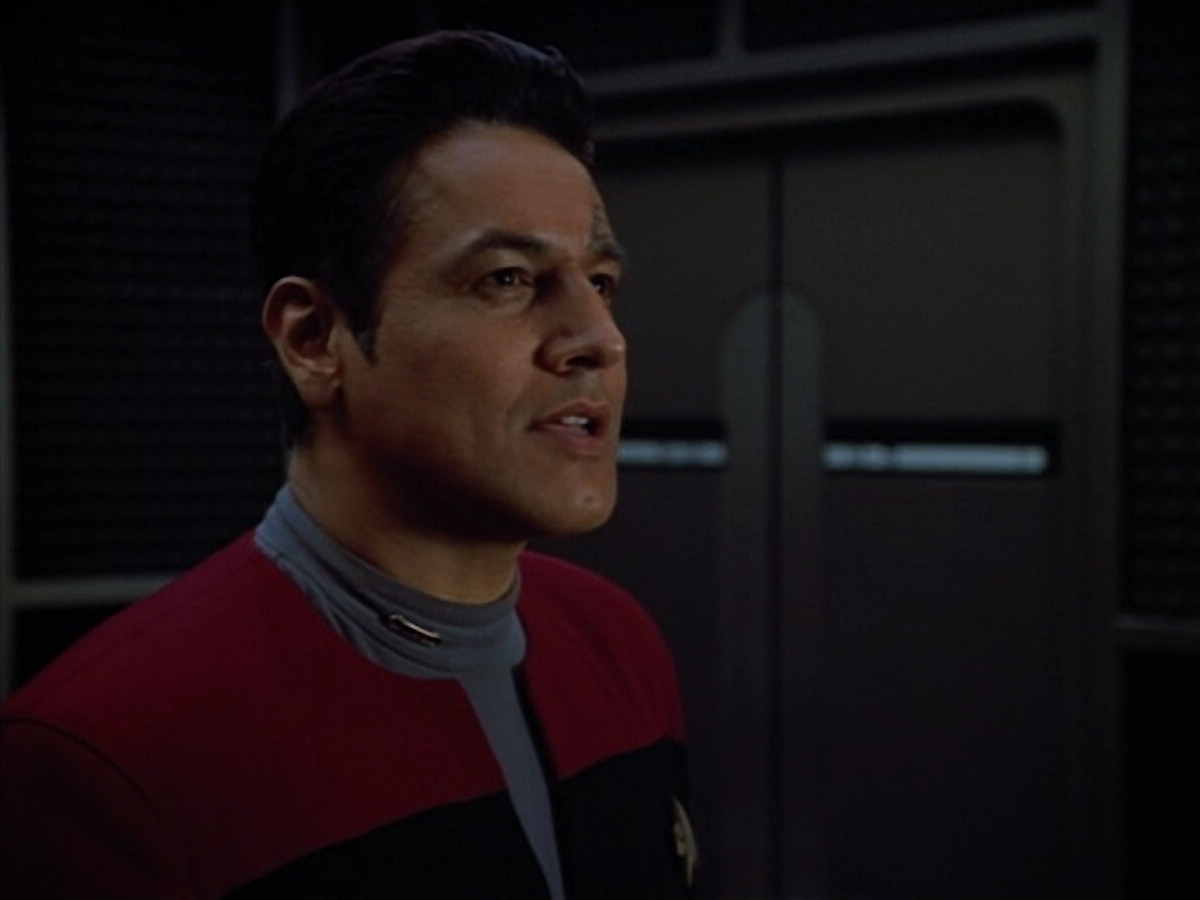 extant_StarTrek_VOY_4x12-MortalCoil_03645.jpg
