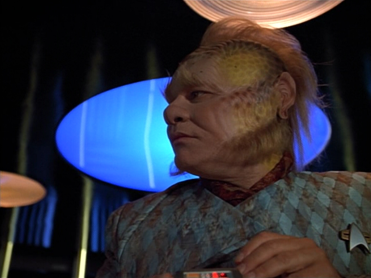 extant_StarTrek_VOY_4x12-MortalCoil_03651.jpg