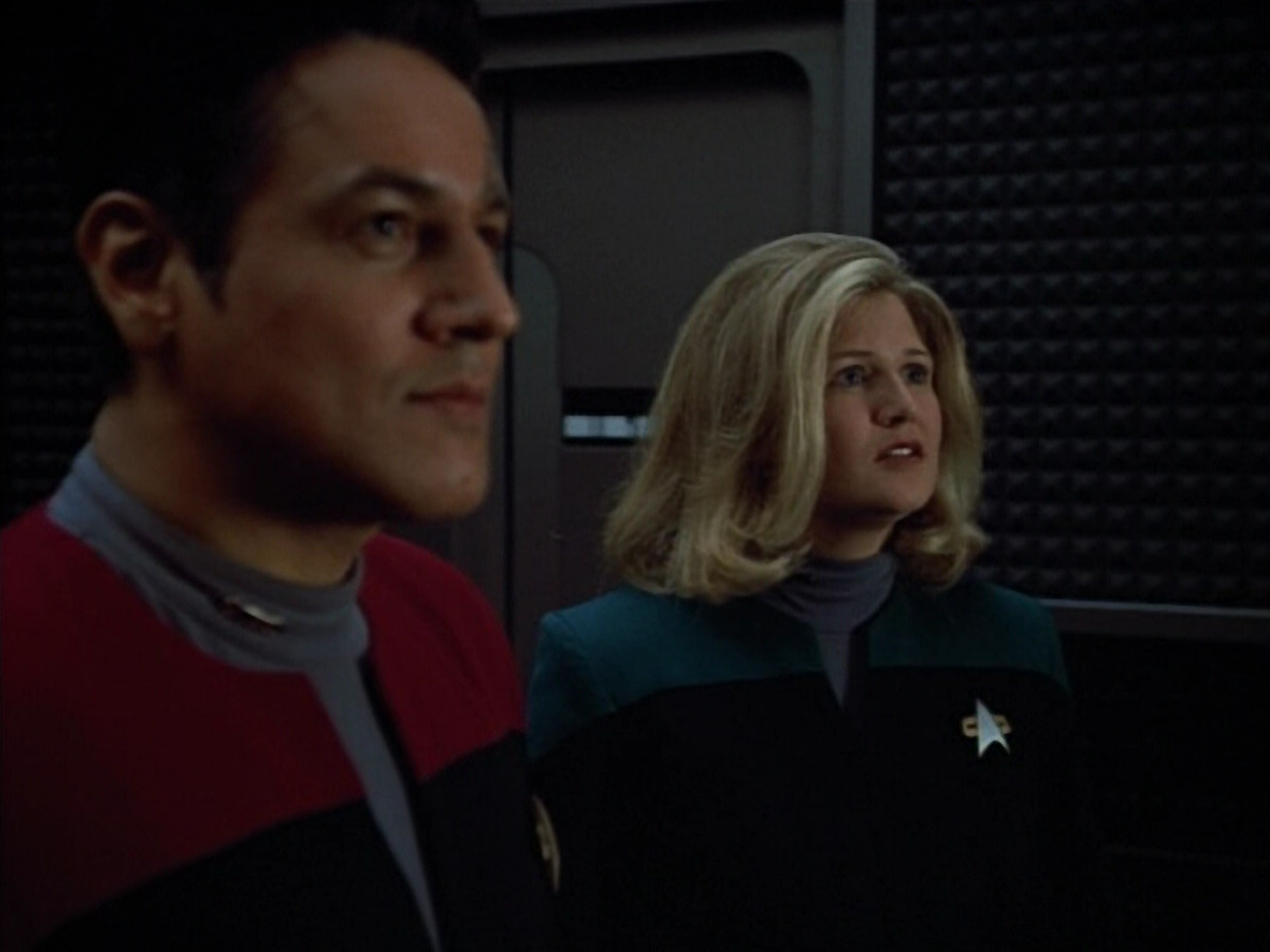 extant_StarTrek_VOY_4x12-MortalCoil_03662.jpg