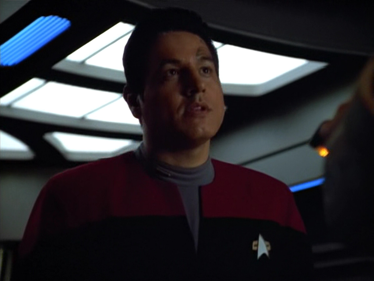 extant_StarTrek_VOY_4x12-MortalCoil_03678.jpg