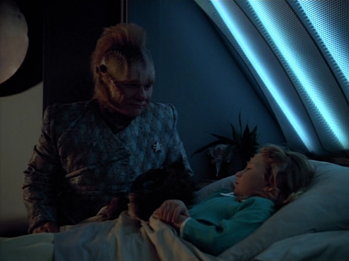 extant_StarTrek_VOY_4x12-MortalCoil_03782.jpg