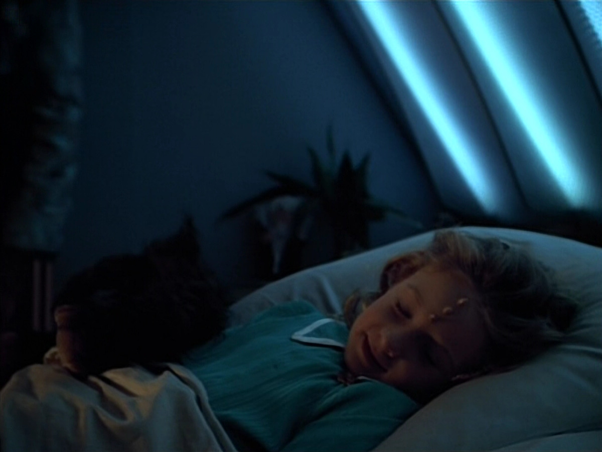 extant_StarTrek_VOY_4x12-MortalCoil_03794.jpg